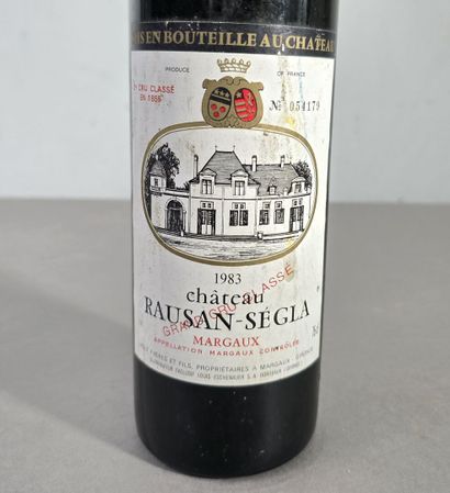 Château RAUSAN SEGLA
1 bouteille
1983
EA,...