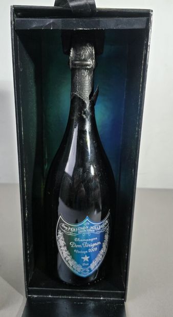 CHAMPAGNE
DOM PERIGNON Vintage
Édition limitée:...