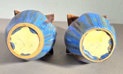Pierrefonds
Paire de vases en ceramique émaillée...