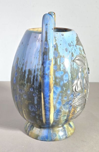 Pierrefonds modèle 340
Vase à deux anses...