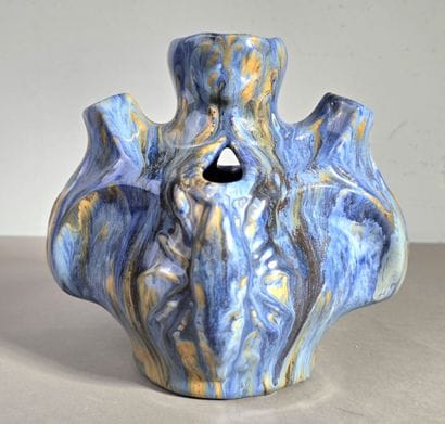 Pierrefonds modèle 426
Vase ou bouquetière...