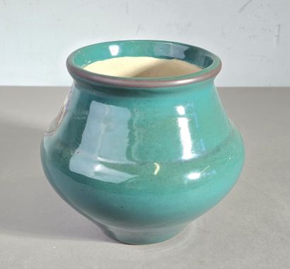 Pierrefonds modèle 319
Vase-type 