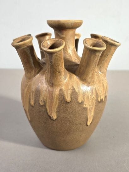 DENBAC
Vase tulipe ou bouquetière en ceramique...