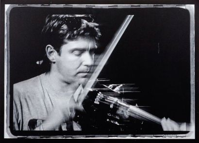 Daniel LEBEE (1946)

Le violoniste.

Impression...