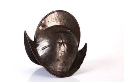 Morion espagnol en fer forgé en 2 parties,...