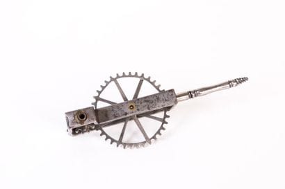 Pièces de mécanismes d’horlogerie. 
XIXe...