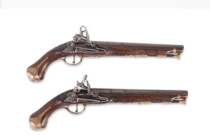 Paire de pistolets à silex italiens d’officier,...