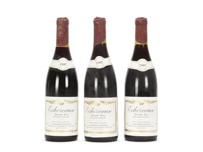 3 bouteilles ÉCHÉZEAUX (Grand Cru) e.l.s....