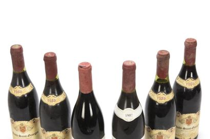 4 bouteilles NUITS-ST-GEORGES (1 accroc léger...