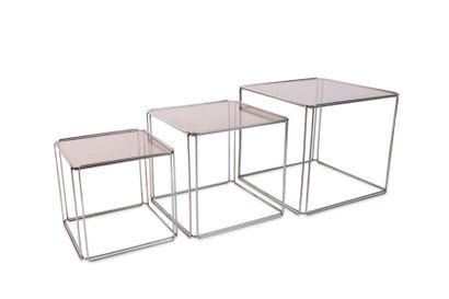 Max SAUZE (1933) 

Suite de 3 tables gigognes...