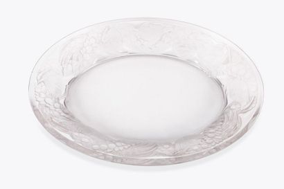 René LALIQUE (1860-1945) 

Plat modèle Faisan?Verre?Signé...