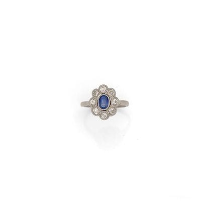 Platinum ring (950/1000) decorated with a...