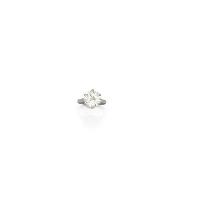 Platinum solitaire (850/1000) set with a...