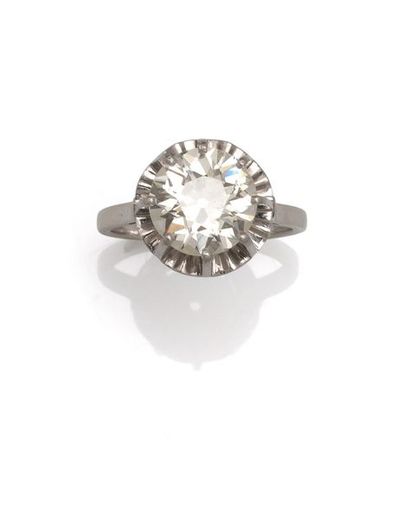 Solitaire in 18K white gold (750/1000) and...