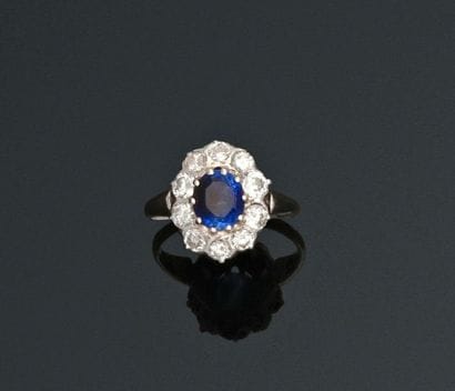 18K (750/1000) white gold ring known as a...