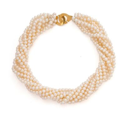 Choker necklace made of eight rows of twisted...