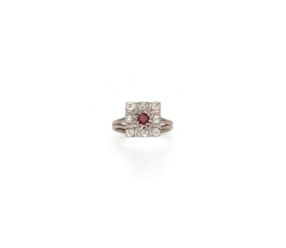 Ring in 18K white gold (750/1000) and platinum...