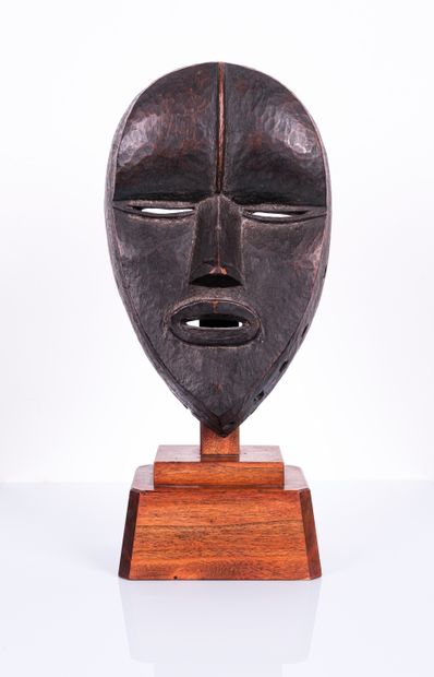 Masque Dan 

Côte d’Ivoire Bois, patine marron...