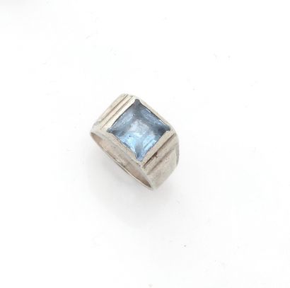 Bague Art Déco en argent (800/1000) ornée...