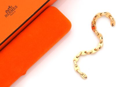 Hermès

Bracelet en or jaune 18K 750 millièmes...