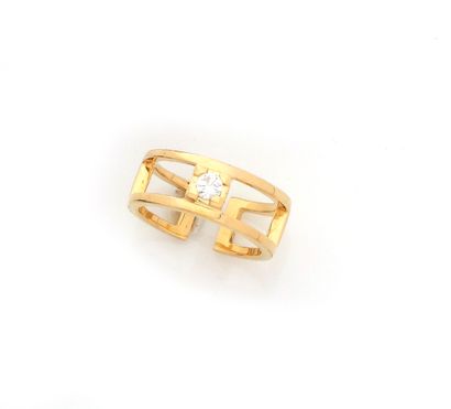 Bague bandeau ouvert en or jaune 18K (750/1000)...