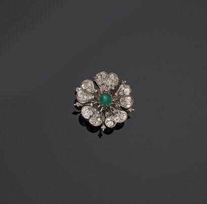 Broche en or gris 18K (750/1000) représentant...