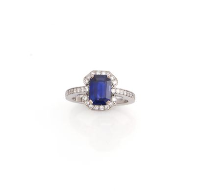 Bague en platine (850/1000) ornée en son...