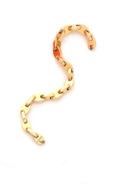 Hermès

Bracelet en or jaune 18K 750 millièmes...