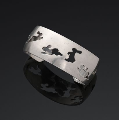 HERMES

Bracelet jonc ouvert en argent (925/1000)...