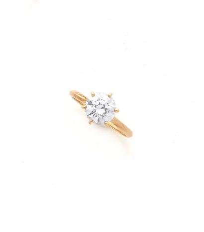 Solitaire en or jaune 18K (750/1000) serti...