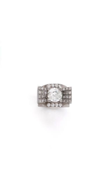 Bague en platine (850/1000) et or gris 18K...