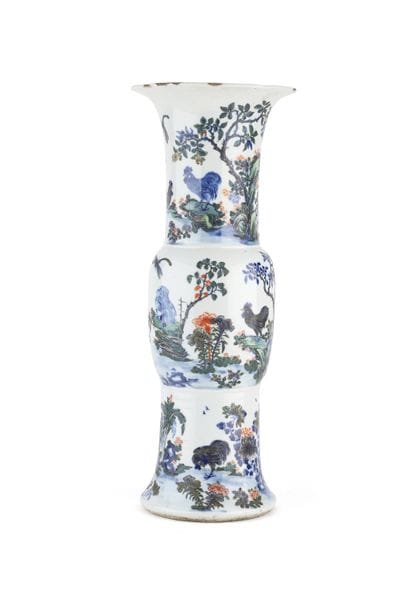 CHINE, XIXe siècle

Vase en porcelaine de...