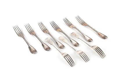 Six fourchettes de table en argent, modèle...