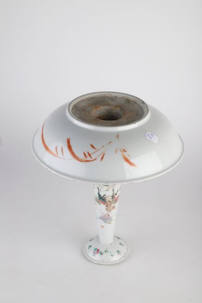 CHINE, XIXe

Ensemble de pièces en porcelaine...