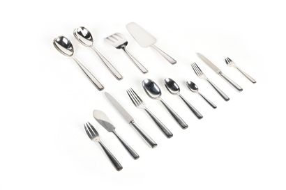 Ménagère en argent 925/1000e comprenant 124...