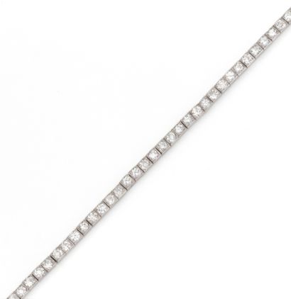 Cartier Paris

Bracelet tennis en or gris...