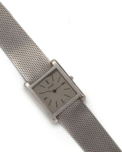 
Piaget

Montre de ville en or gris 18K 750...