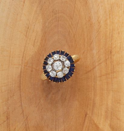 Bague jupe en or jaune 18K (750/1000) et...