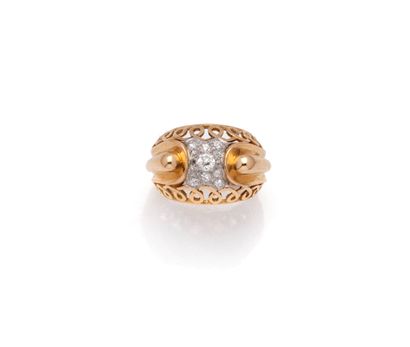 Bague en or jaune 18K (750/1000) et platine...