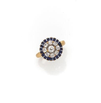 Bague jupe en or jaune 18K (750/1000) et...