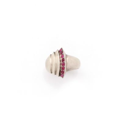 Bague Art déco asymétrique en argent (800/1000)...