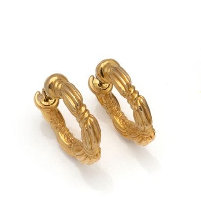 CHIMENTO

Paire de créoles en or jaune 18K...