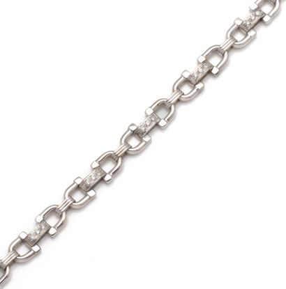 Bracelet en or gris 18K (750/1000) composé...
