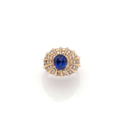 Bague bombée en or jaune 18K (750/1000) à...