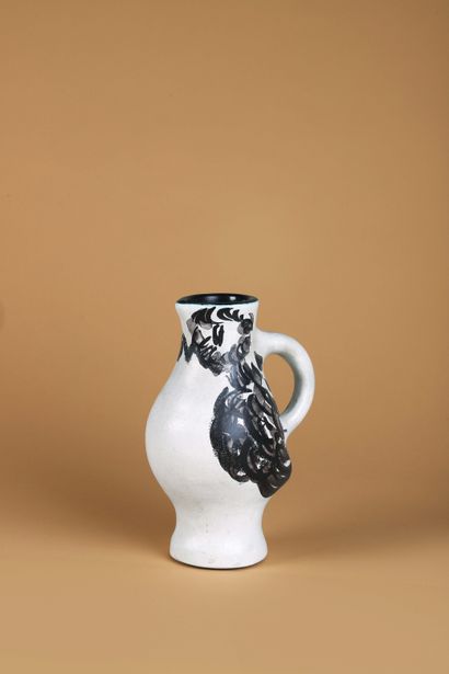 Georges JOUVE (1910-1964)
Pichet dit Chouette
Céramique
Signée...