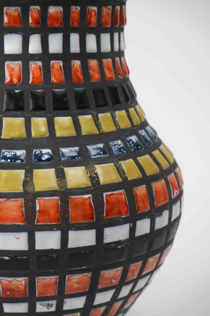 Roger CAPRON (1922-2006)
Vase dit Pyjama
Céramique
Signée...