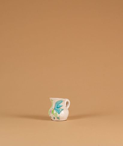 66.
Georges JOUVE (1910-1964)
Pichet
Céramique
Monogrammée...