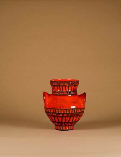 Roger CAPRON (1922-2006)
Vase dit à Oreilles
Céramique
Signée...