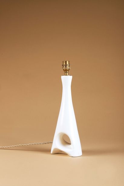 Roger CAPRON (1922-2006)
Pied de lampe
Céramique...