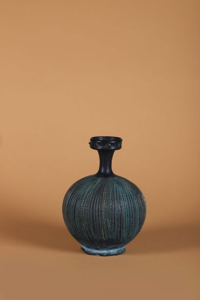 Kato TSUNASUKE
Vase dit Bouteille
Céramique
Marquée...